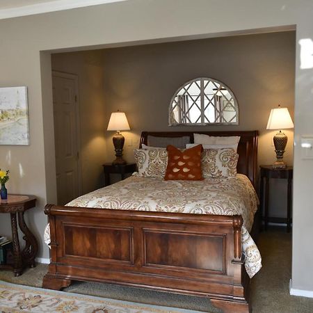 Warm Springs Inn & Winery Sunnyslope Экстерьер фото