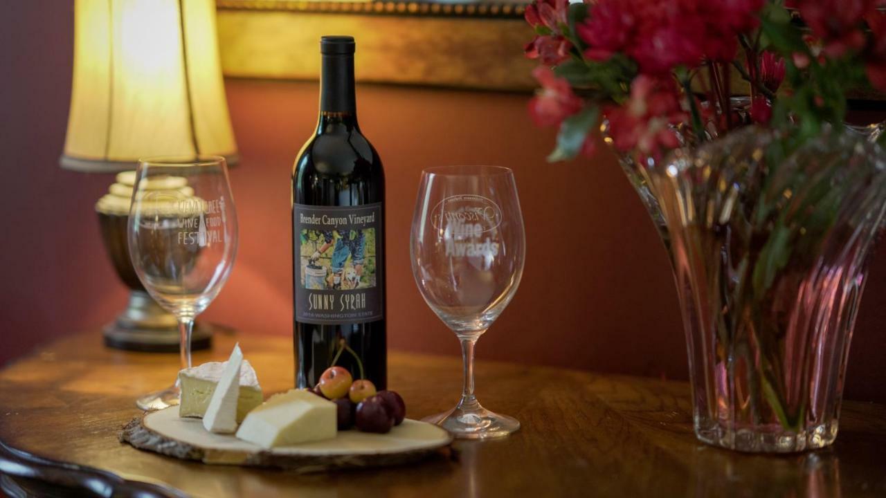Warm Springs Inn & Winery Sunnyslope Экстерьер фото